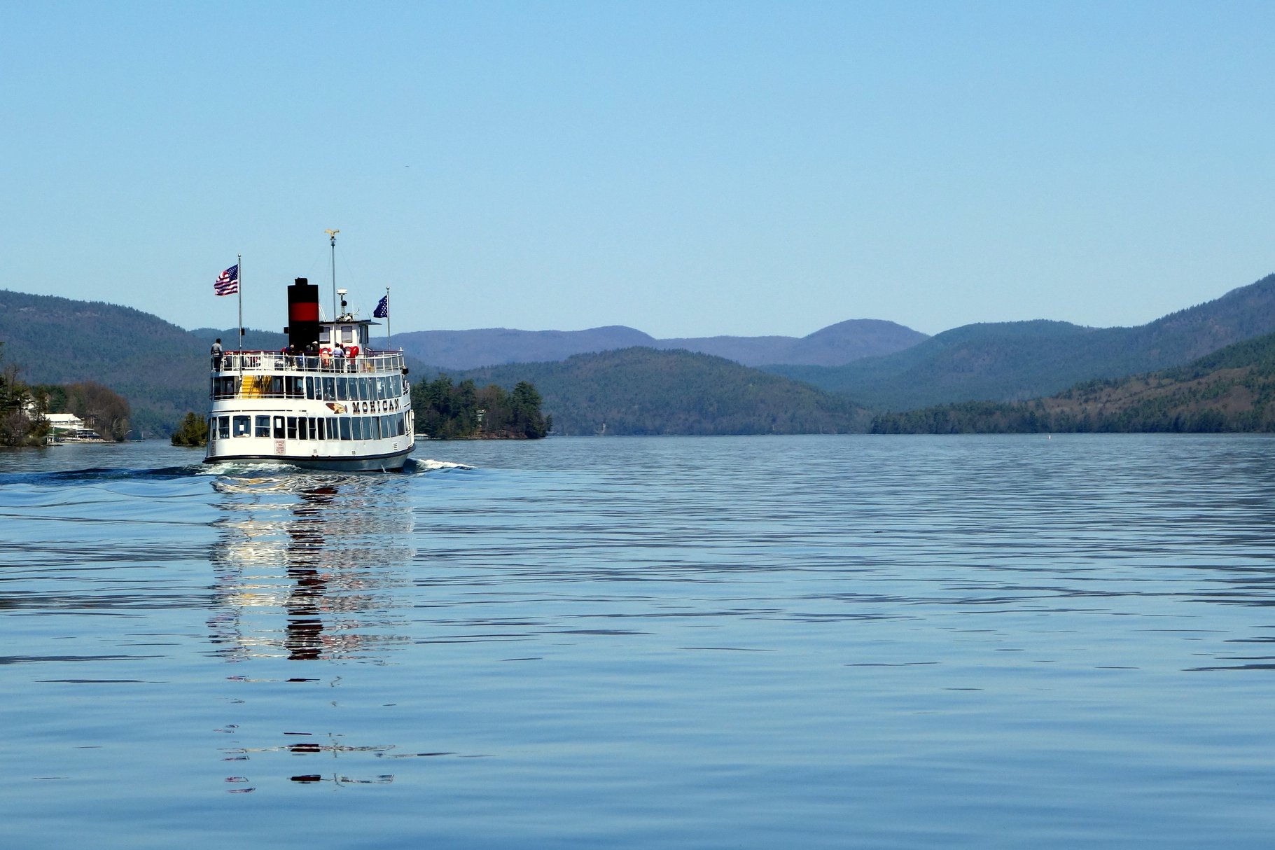 A long distance shot of the Mohican as she travels northward on the lake